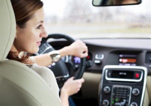 Tips untuk Parkir Mobil bagi Pengendara Wanita
